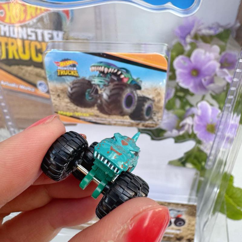 Hot Wheels Super Mini Monster  - đánh giá và giá Hot Wheels Car Monster Trucks